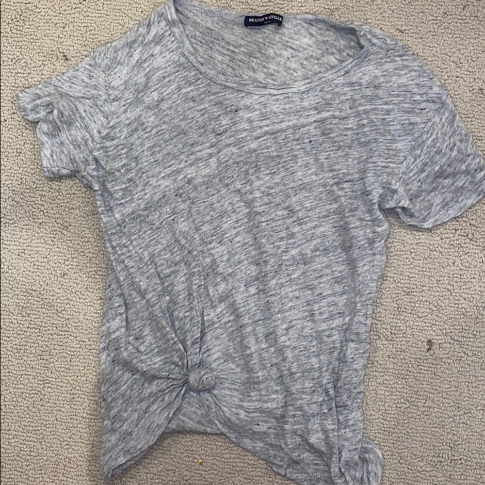 Brandy Melville shirt